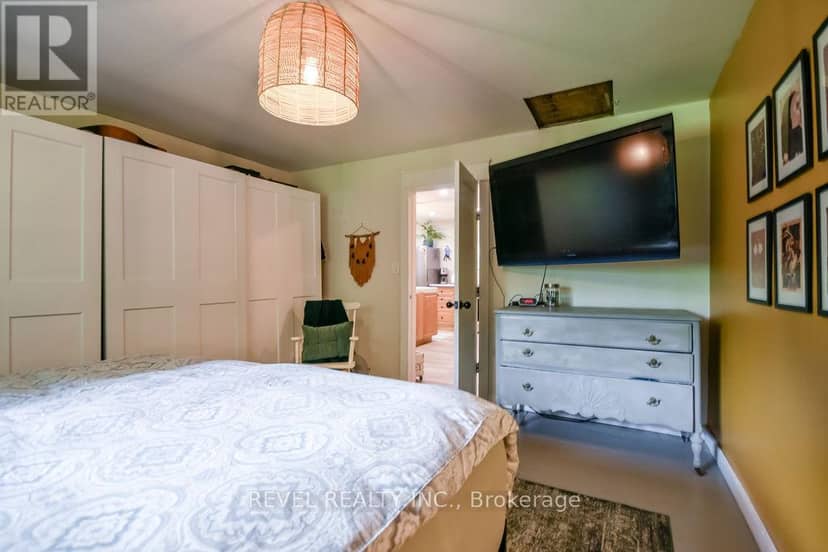 3267 Albany Street — photo 22 of 40