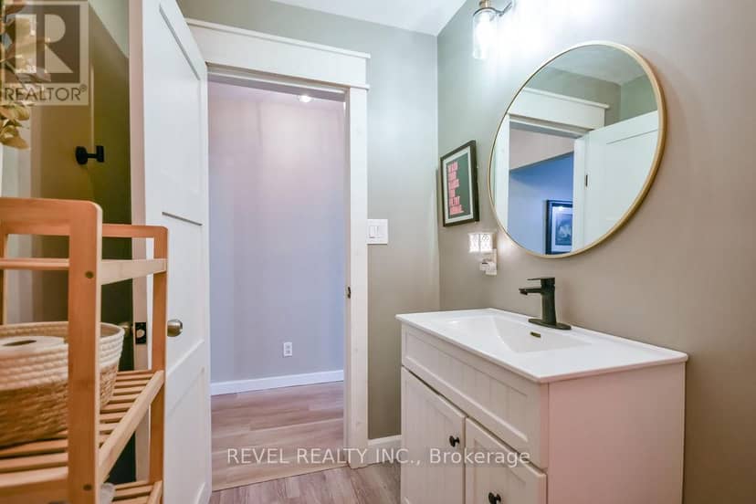 3267 Albany Street — photo 30 of 40