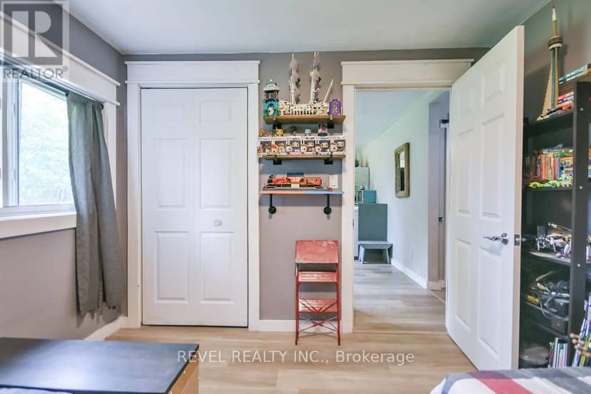 3267 Albany Street — photo 32 of 40