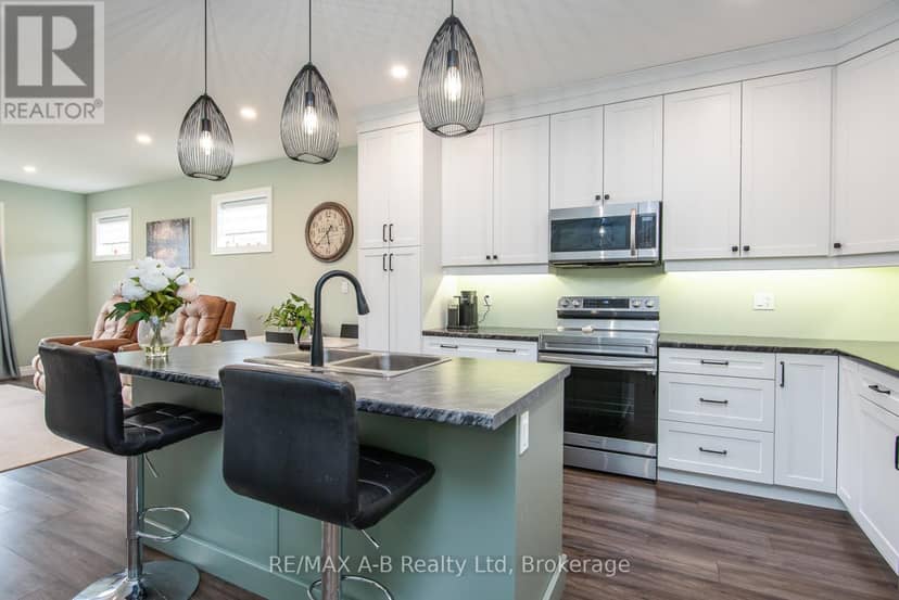 172 Hooper Street — photo 12 of 36