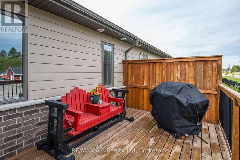 172 Hooper Street — photo 7 of 36