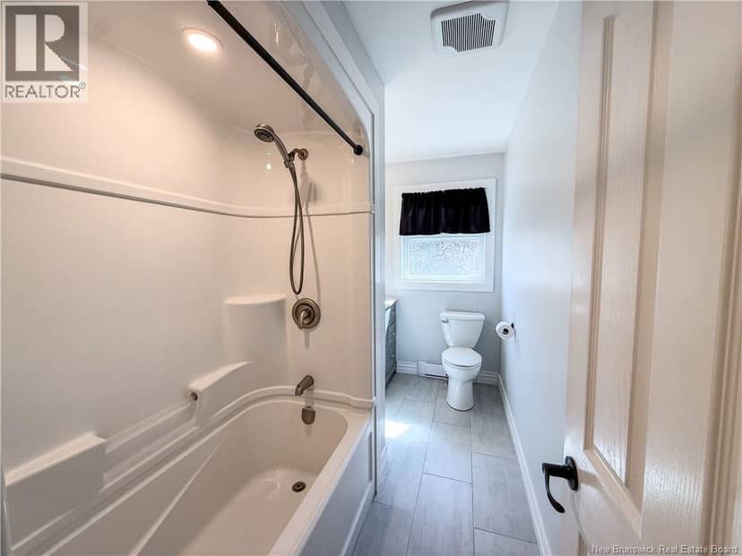 4 Phillips Street — photo 14 of 40