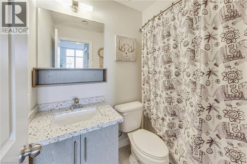 2750 KING Street E Unit# 103 — photo 18 of 21