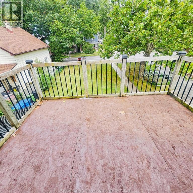 1197 Albert — photo 22 of 33