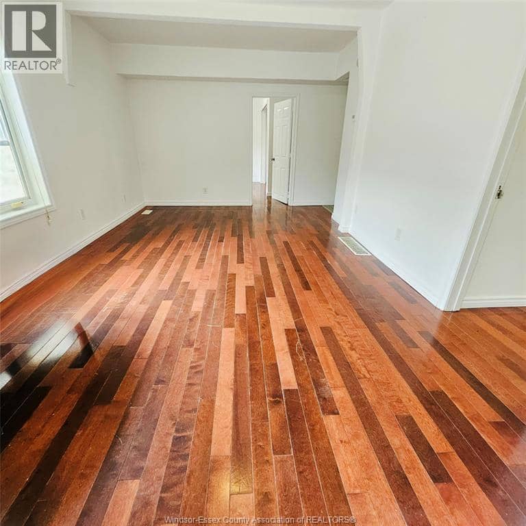 1197 Albert — photo 9 of 33