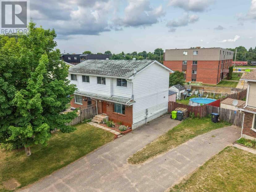 73 Robin ST — photo 1 of 17