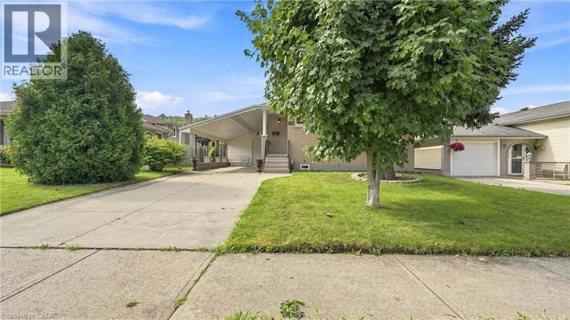 18 GLEN CASTLE Drive, Stoney Creek, photo 8