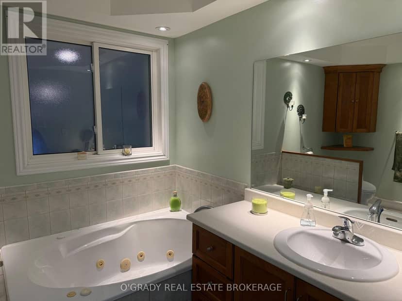 1442 Windsor Drive — photo 15 of 28
