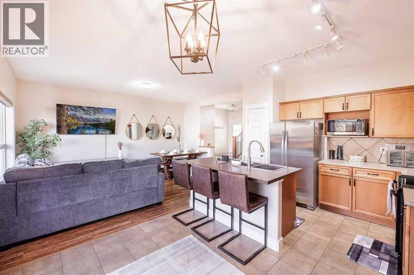 235 Cougar Plateau Way SW, Calgary, photo 4