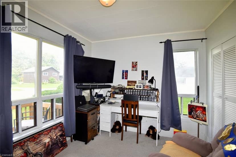 8 CHESTNUT Street — photo 9 of 24