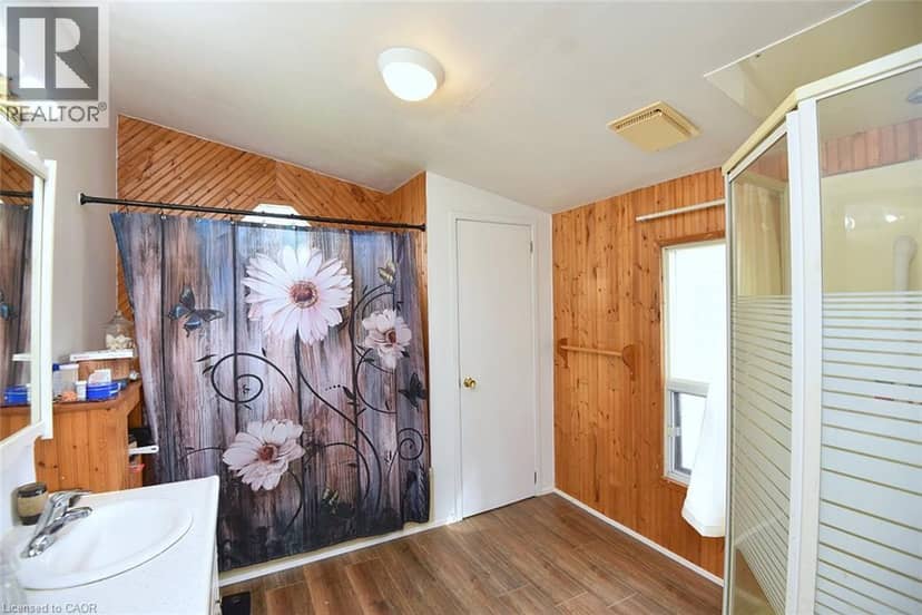 8 CHESTNUT Street — photo 12 of 24