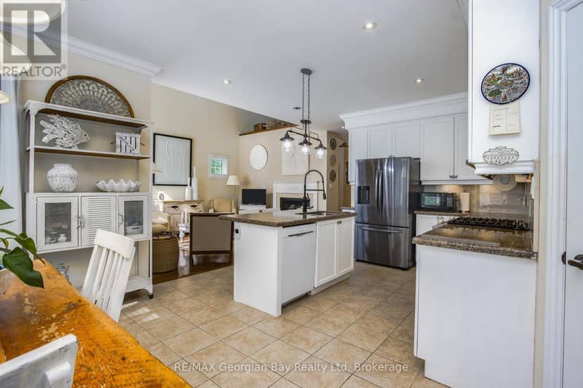 68 Riverwalk Place — photo 11 of 40