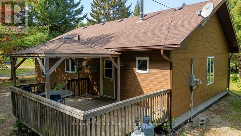 649 Madawaska Road — photo 36 of 40