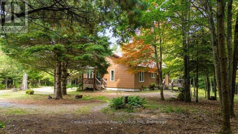 649 Madawaska Road — photo 38 of 40