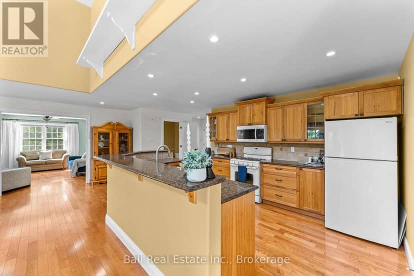 382 Lakehurst Circle Road — photo 12 of 40