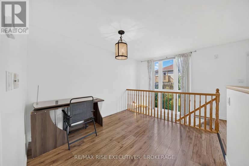 254 Ellesmeer Avenue — photo 12 of 40