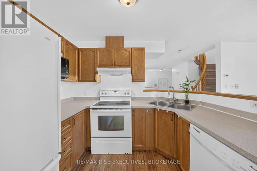 254 Ellesmeer Avenue — photo 15 of 40