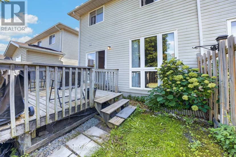 254 Ellesmeer Avenue — photo 39 of 40