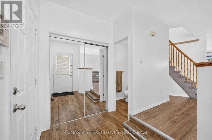 254 Ellesmeer Avenue — photo 5 of 40