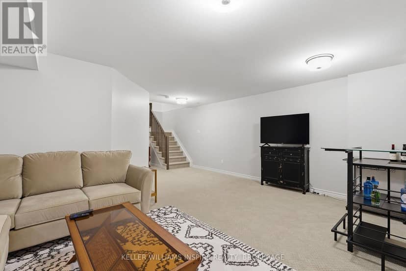 2365 Goldhawk Drive — photo 34 of 38