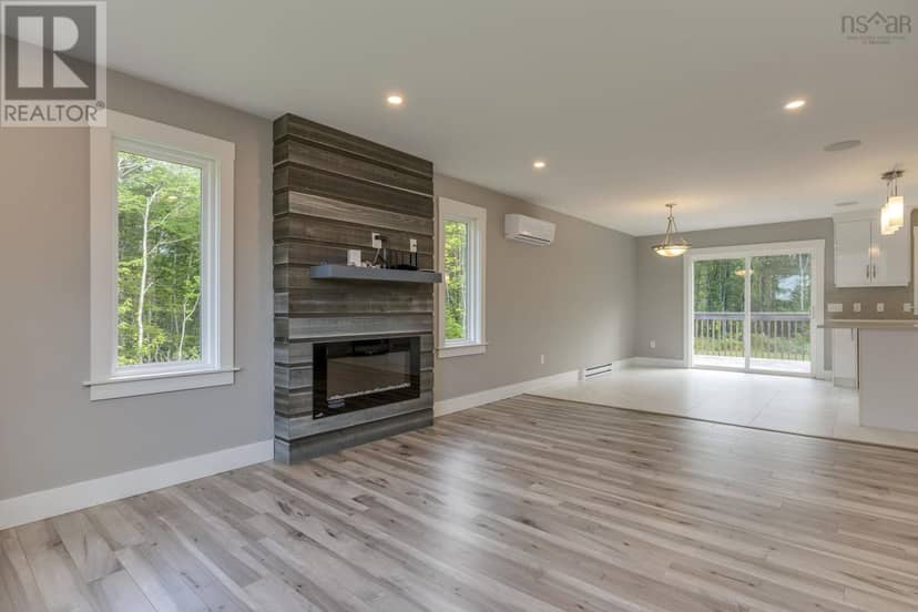 105 Coltsfoot Lane — photo 11 of 40