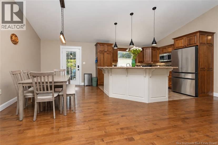 128 Country Wood Lane — photo 9 of 25