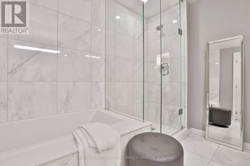 811 - 170 Avenue Road — photo 21 of 40