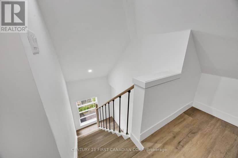 328 Oakland Avenue — photo 26 of 39