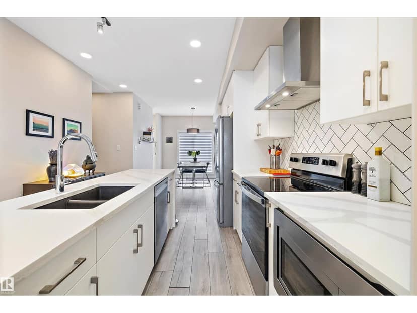 7817 Yorke Rd NW — photo 13 of 40