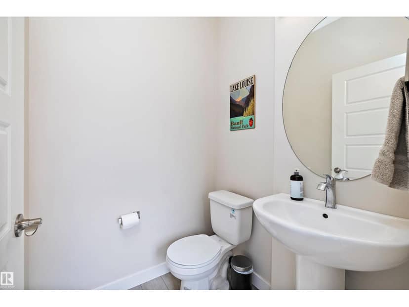 7817 Yorke Rd NW — photo 17 of 40