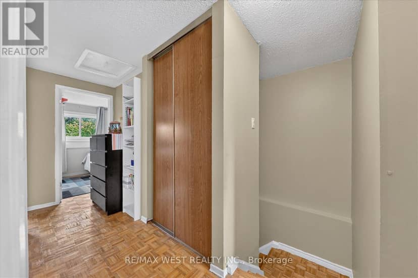 66 Bushwood Court — photo 16 of 34