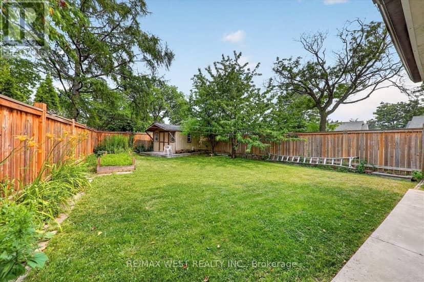 66 Bushwood Court — photo 32 of 34