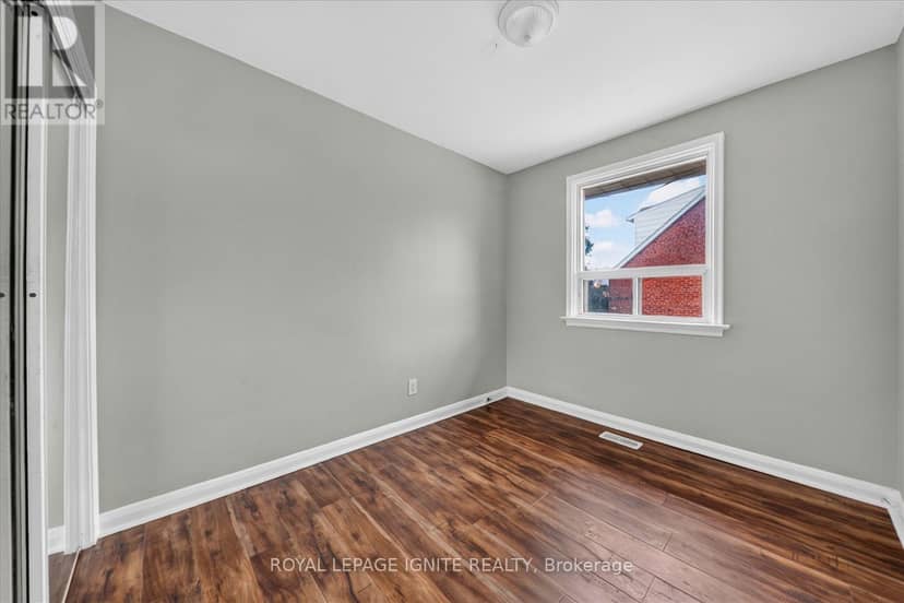 1197 Pharmacy Avenue — photo 16 of 39