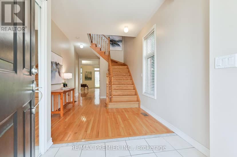 36 Helen Street — photo 4 of 34