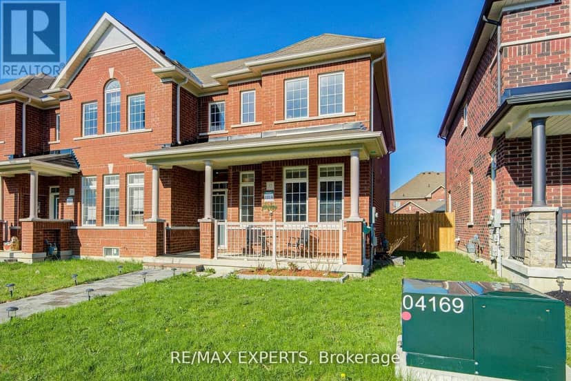 32 Walter Proctor Road, East Gwillimbury, photo 2