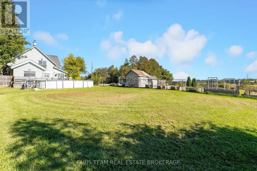 1346 Penetanguishene Road — photo 30 of 33