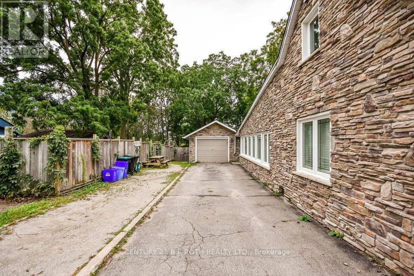 45 Grove Street W, Barrie, photo 2