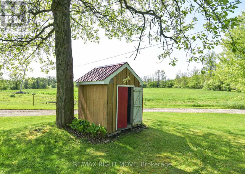 1579 Wainman Line — photo 8 of 40