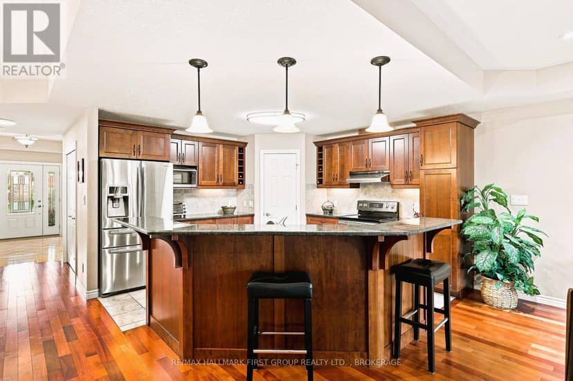 1248 Lisbon Place — photo 14 of 40