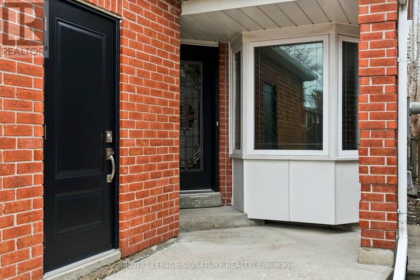 156 Macedonia Crescent, Mississauga, photo 3