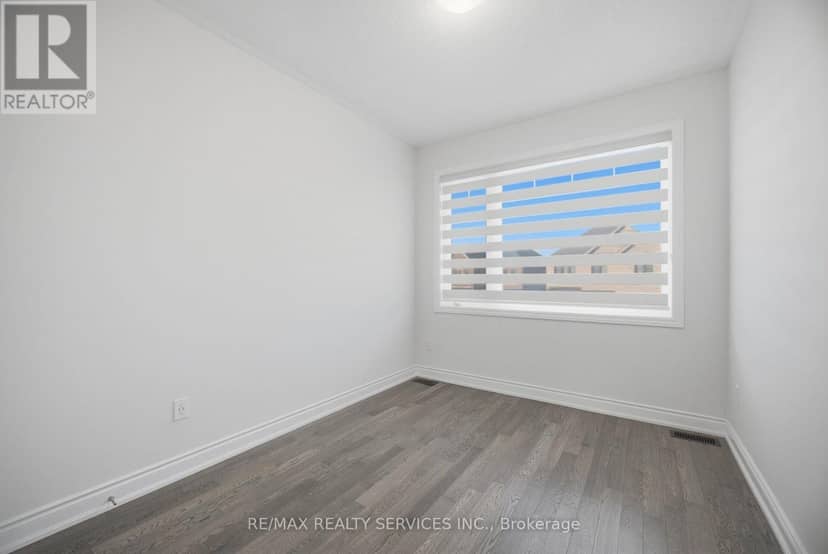 34 Lipscott Drive — photo 31 of 39