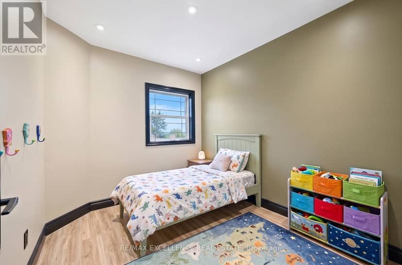20 Manett Crescent — photo 28 of 40
