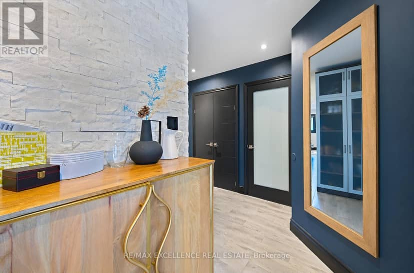 20 Manett Crescent, Brampton, photo 3