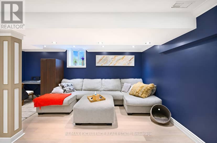 20 Manett Crescent — photo 37 of 40
