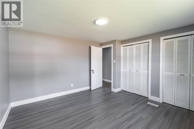 103 Hanna Crescent — photo 12 of 36