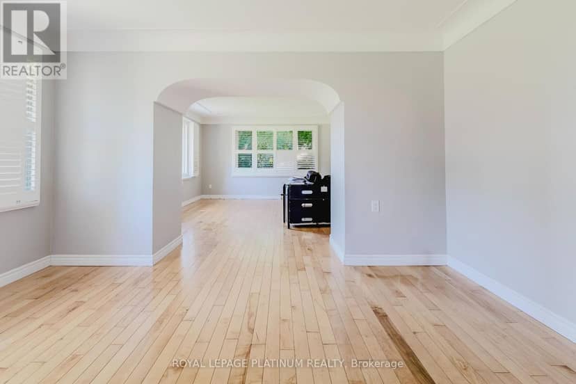6 Varadi Avenue — photo 26 of 39