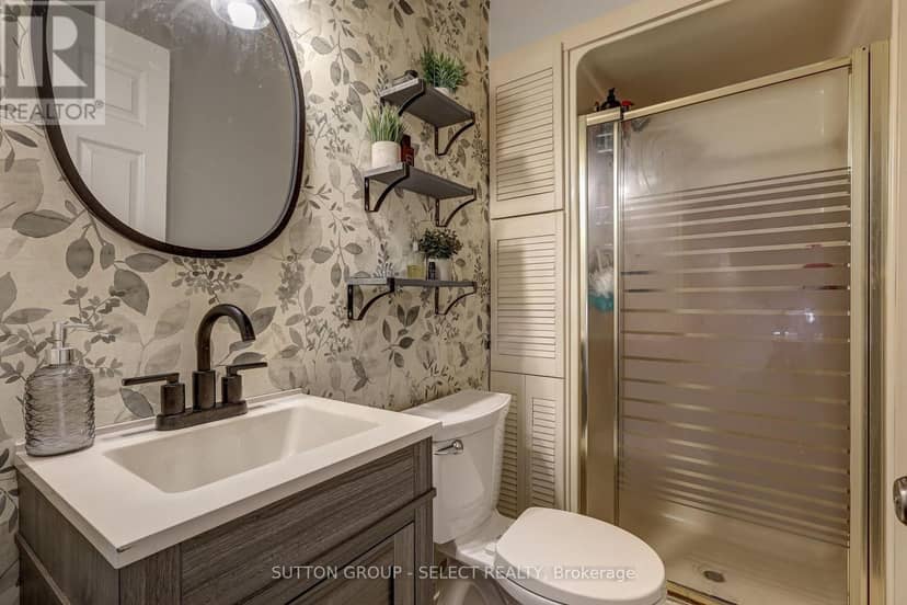 150 Dufferin Street — photo 32 of 40