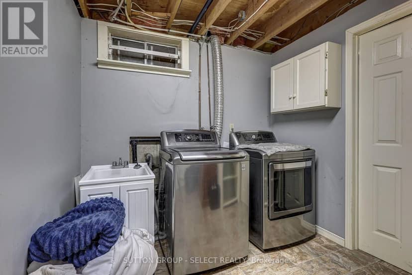 150 Dufferin Street — photo 39 of 40