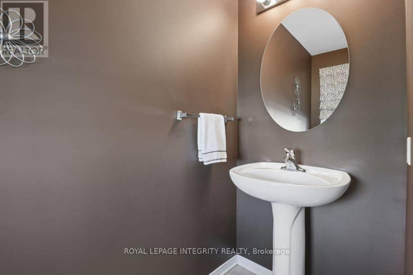 416 Wisteria Crescent — photo 15 of 28
