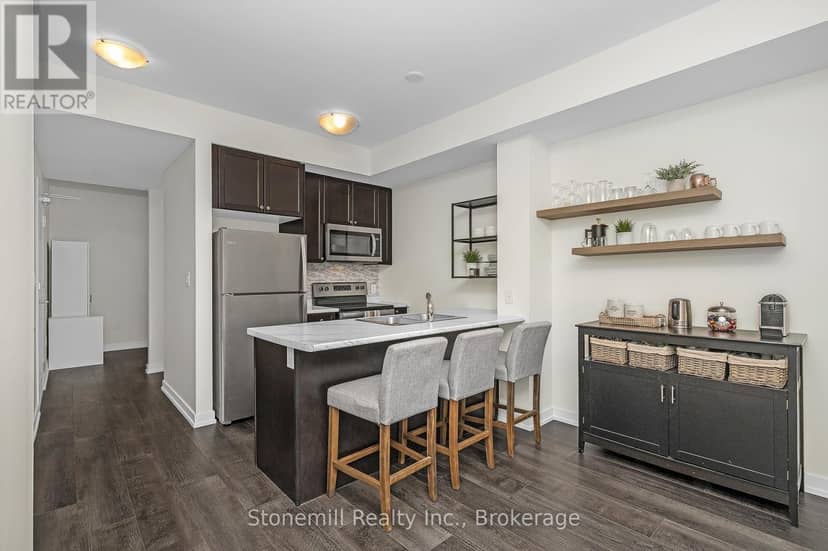 701 - 450 Dundas Street E — photo 4 of 30
